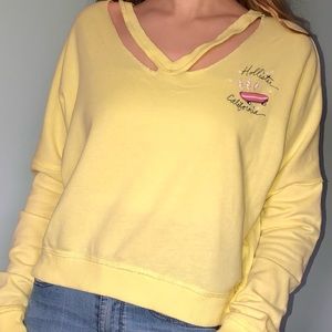 Yellow Hollister crew neck sweatshirt